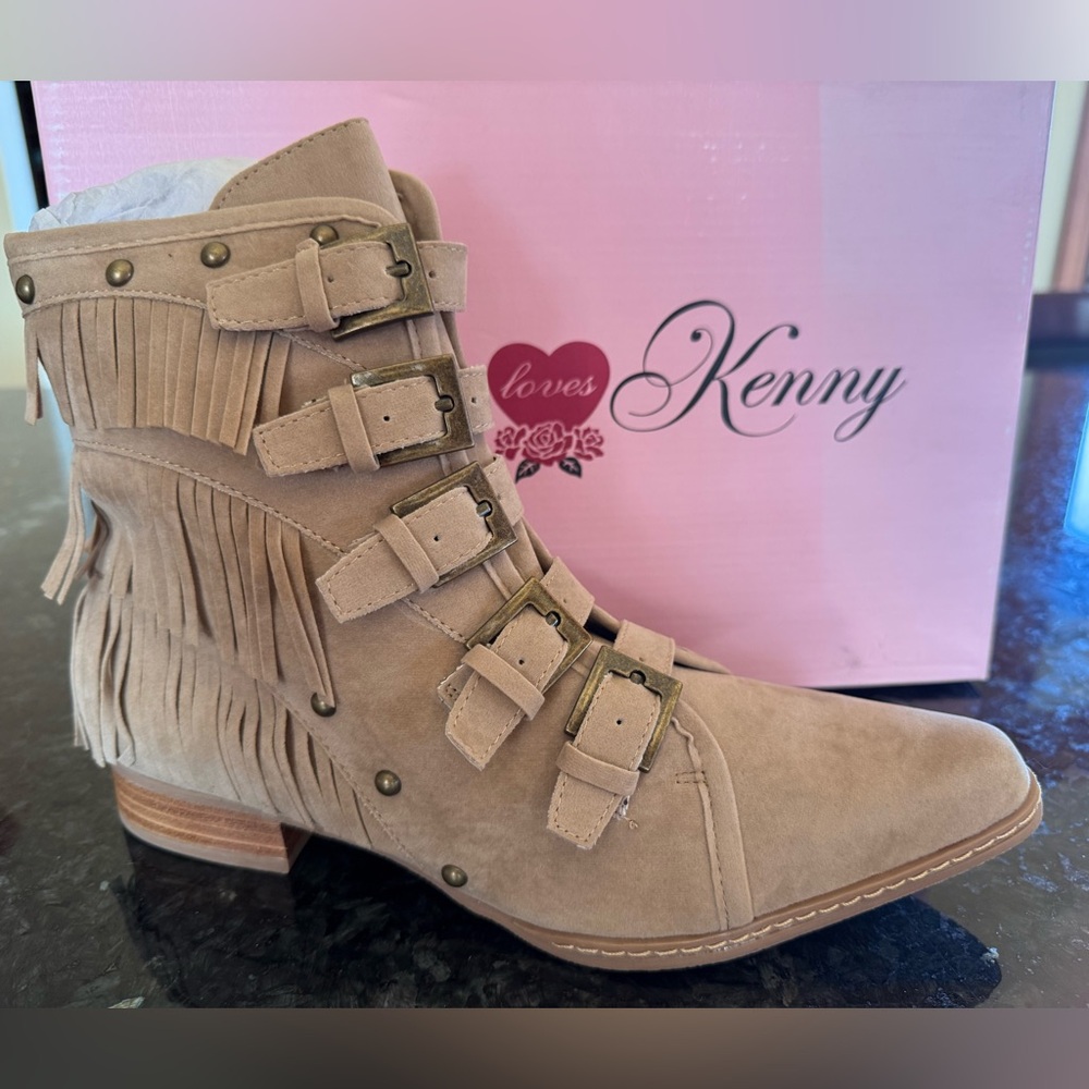 NIB Penny Loves Kenny Boots Booties Size 7 BEIGE Tan Bronze Buckle Fringe Studs